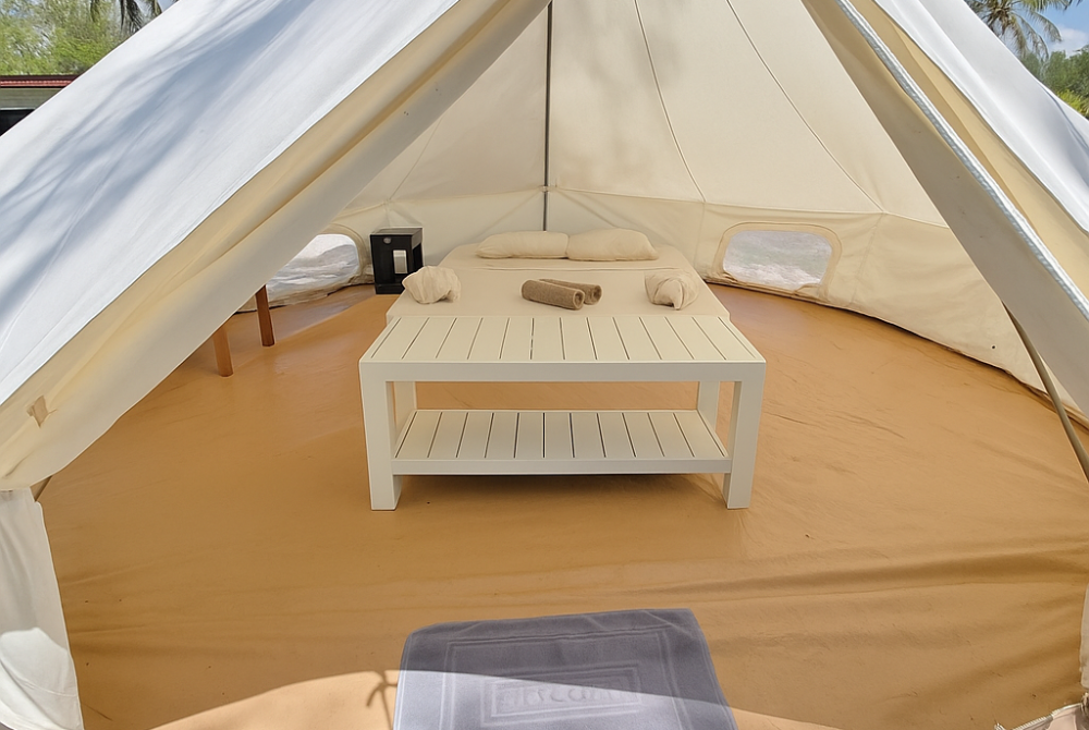 tents naturist glamping